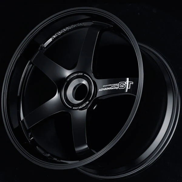 Advan GT Premium Version (Center Lock) Llanta Racing Gloss Black 20x9 +49 (Porsche)