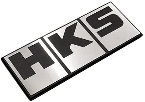 Emblema plateado del logotipo de HKS